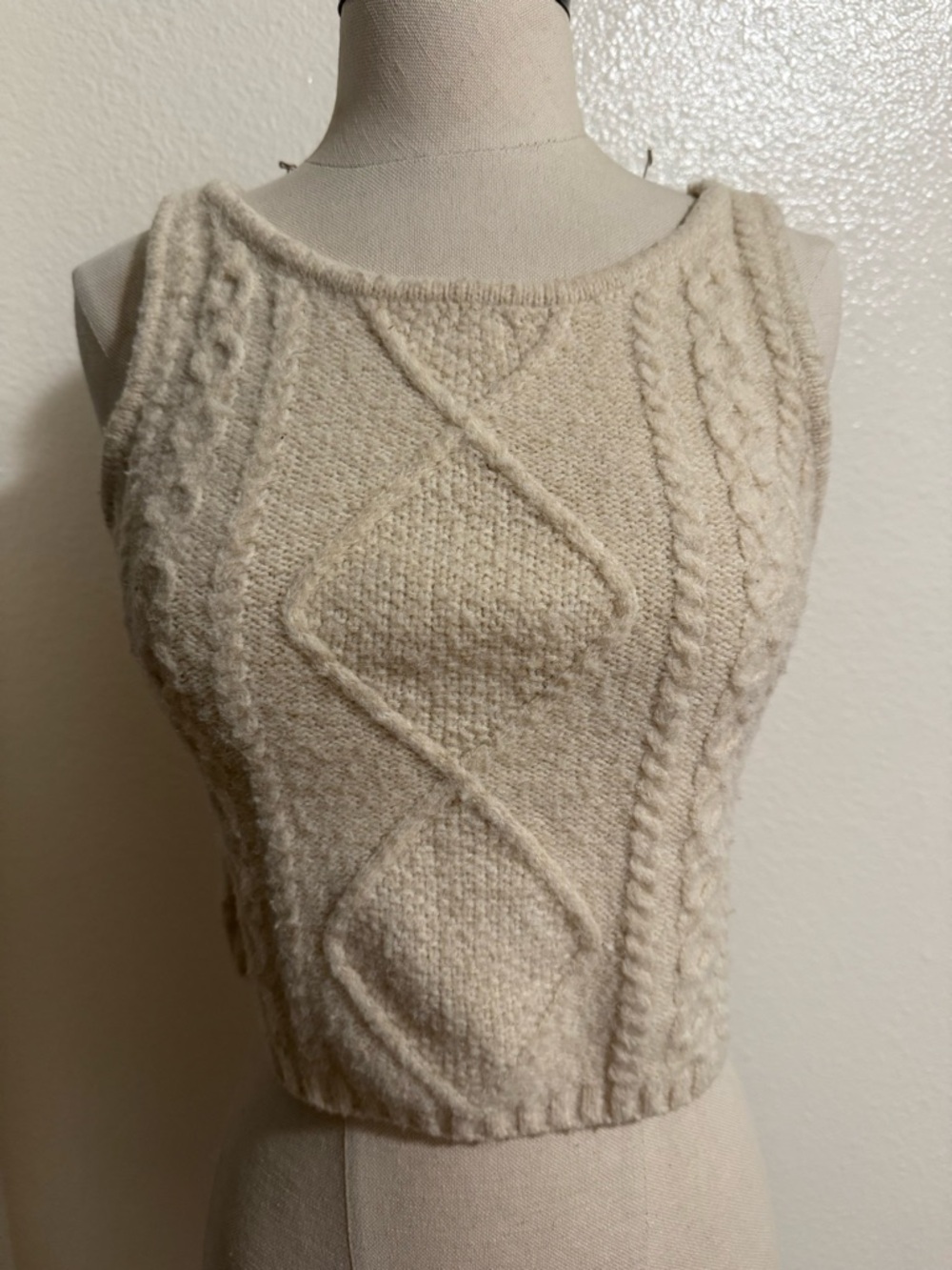 Zara Cream Cable Knit Crop Tank